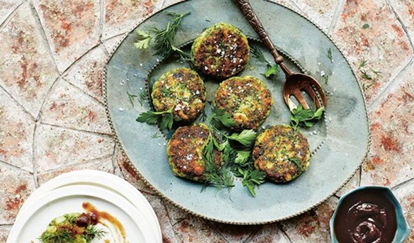 Bandari fishcakes with a tamarind and date sauce (Kuku-ye mahi)