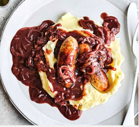 Bangers 'n' mash with onion gravy