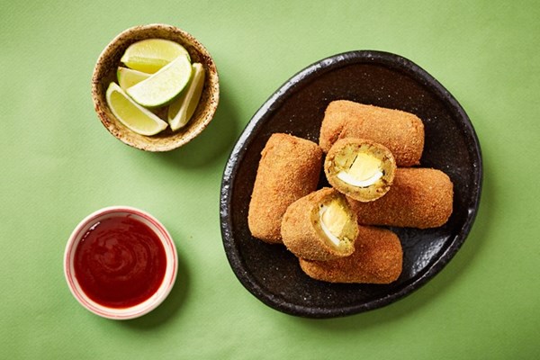 Bangladeshi potato and egg croquettes (Dimer alur chop)