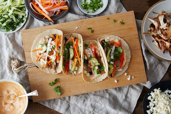 Banh mi soft tacos