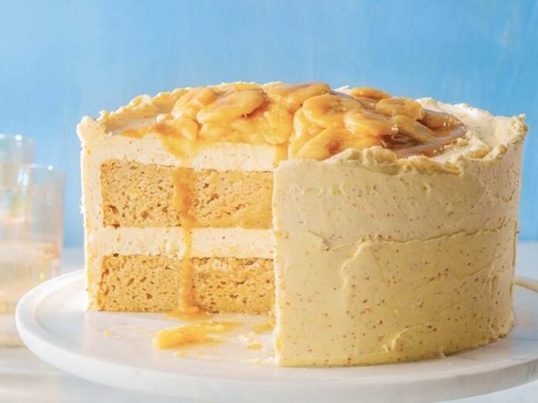 Banoffee cake [browned butter frosting; caramelized bananas]