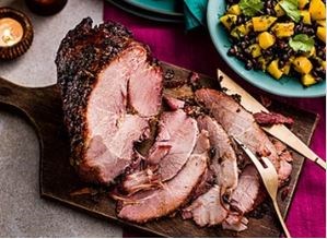Barbacoa gammon with black bean & mango salsa