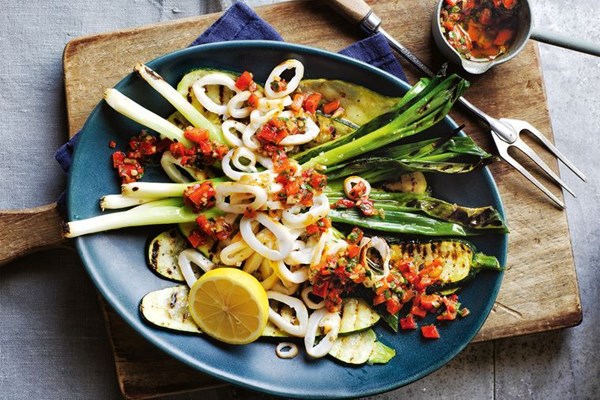 Barbecued calamari with blackened capsicum salsa