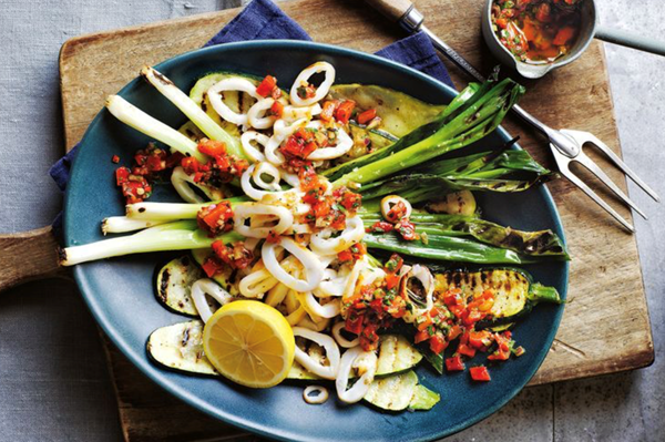 Barbecued calamari with blackened capsicum salsa