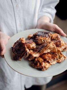 Barbecued chicken thighs with date molasses