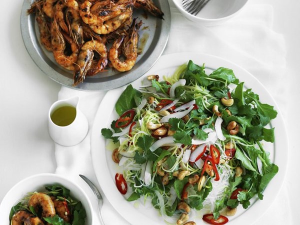 Barbecued chilli prawns with green mango salad