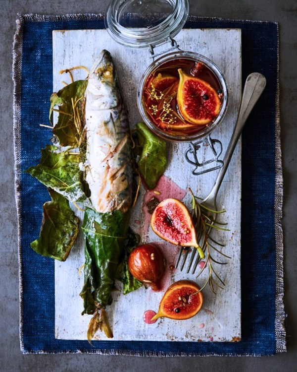 Barbecued mackerel wrapped in fig leaves with pickled figs 