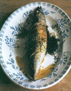 Barbecued or griddled mackerel with wild fennel