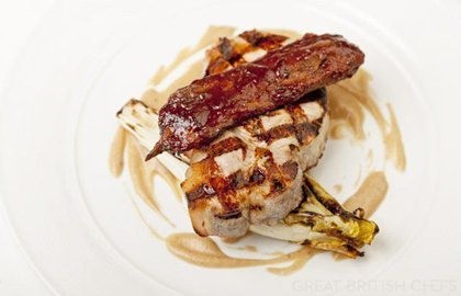 Barbecued pork chop with apple and endive
