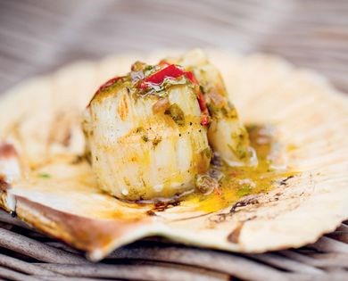Barbecued scallops/chilli dressing