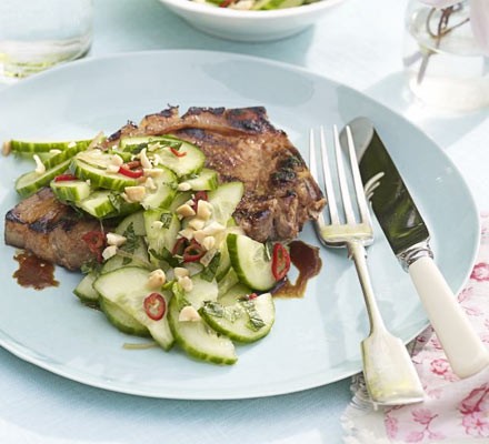 Barbecued sticky Chinese pork chops