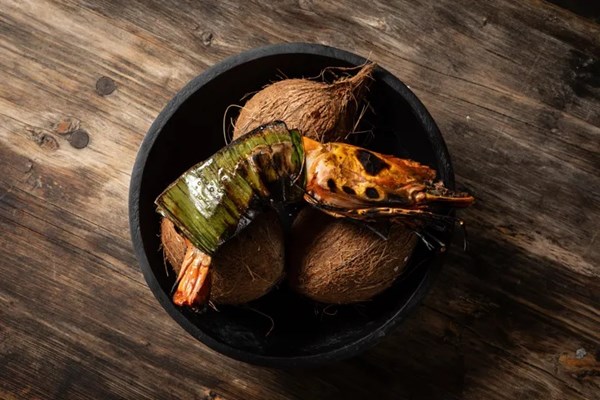 Barbecued tiger prawns with coconut