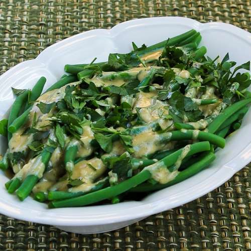Barely-cooked green beans with tahini-lemon sauce
