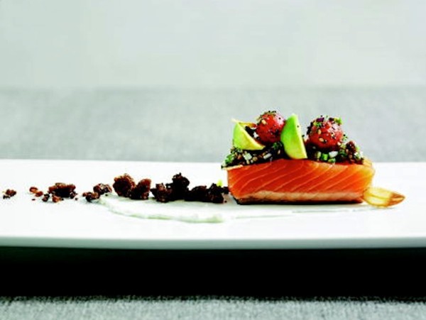 Barely smoked salmon with pumpernickel-avocado-egg salsa & "Everything bagel" vinaigrette