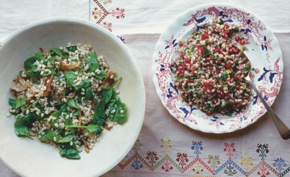 Barley, parsley and pomegranate salad