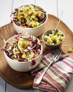 Barley salad with fennel and nectarine "pico de gallo"