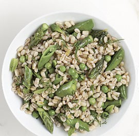 Barley salad with peas and asparagus