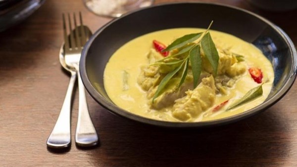 Barramundi poached in coconut cream & lemongrass (Sri Lankan fish mouli) [Jimmy Shu]