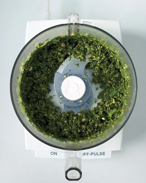 Basic basil pesto