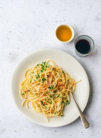 Basic garlic and chilli pasta