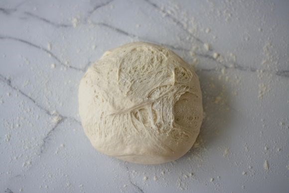 Basic pizza dough