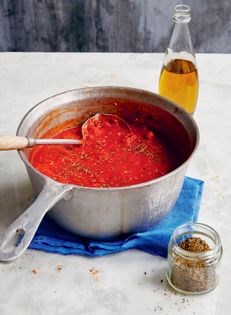 Basic tomato sauce