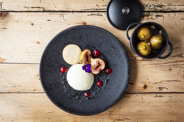  Basil and buttermilk pudding with poached figs