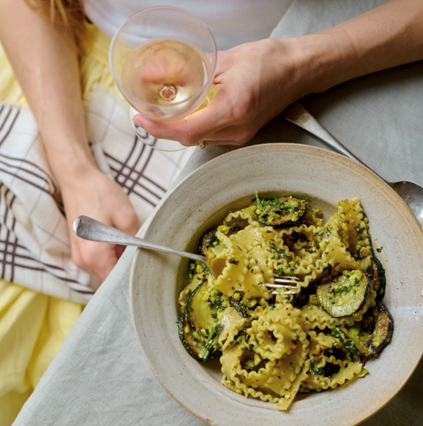 Basil, courgette, and pistachio pasta