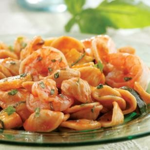 Basil, shrimp & zucchini pasta