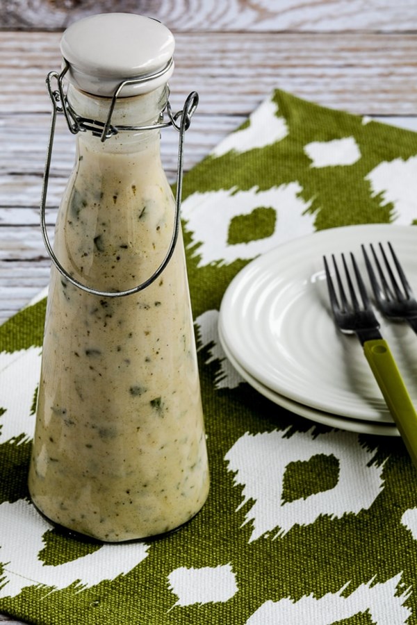Basil vinaigrette for drizzling on tomatoes