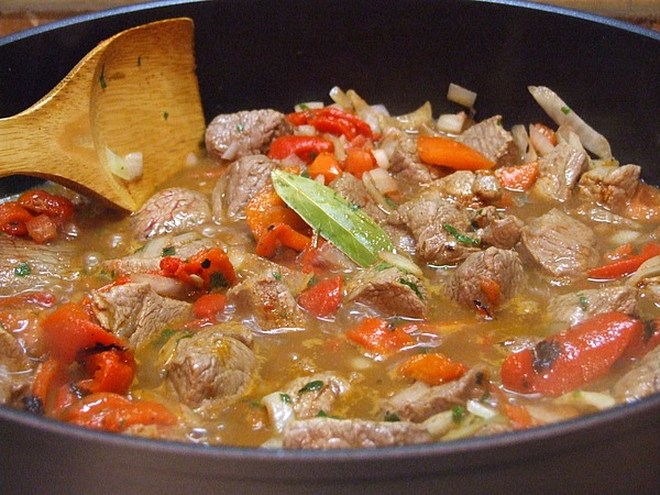 Basque lamb stew