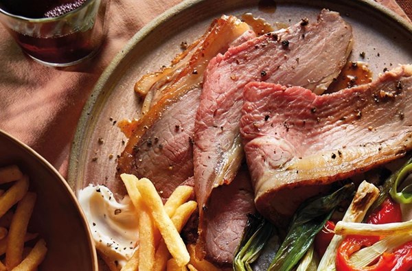 Basque-style sirloin with roasted peppers