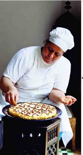 Bastila of Fes with chicken or quail