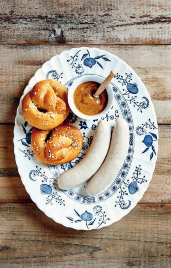 Bavarian breakfast sausages (Weißwürste)