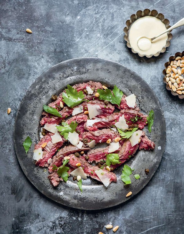Bavette carpaccio with fried capers and mustard mayo