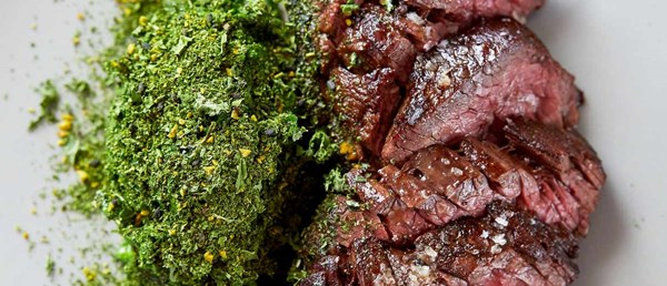 Bavette with creamed kale and seaweed