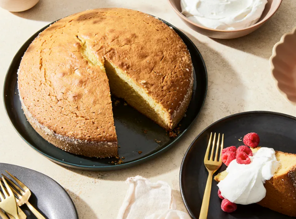 Bay leaf olive oil cake