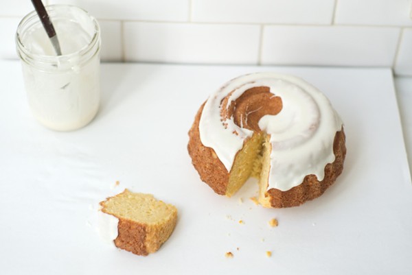 Bay leaf pound cake