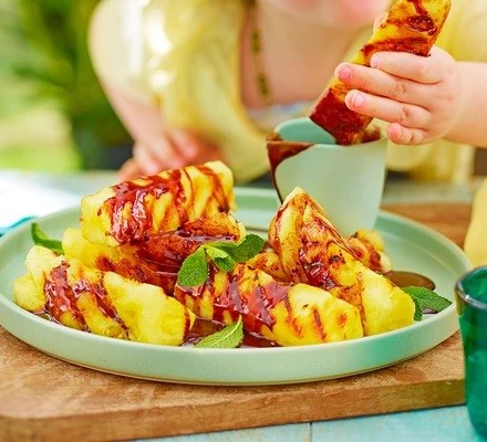BBQ pineapple with chocolate coconut sauce