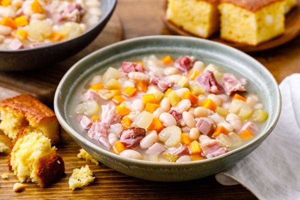 Bean soup with ham