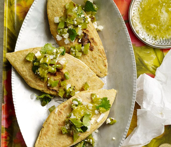 Bean tlacoyos
