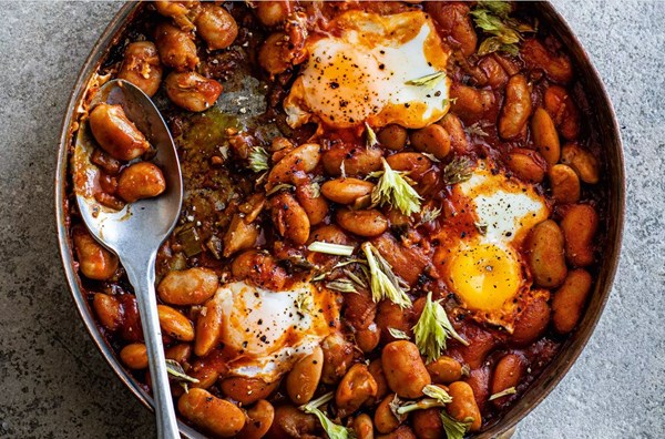 Bean, tomato & celery shakshuka
