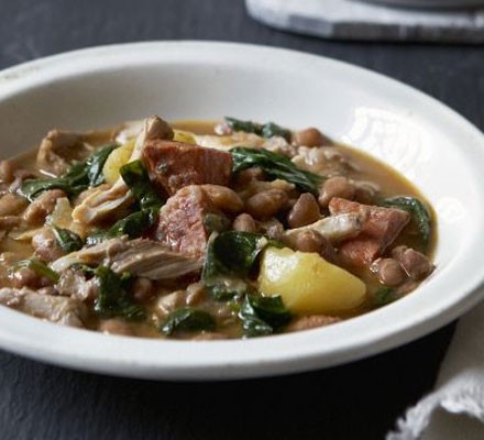 Beans with chicken & chorizo