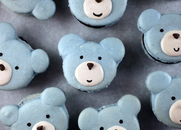 Beary cute macarons