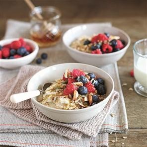 Beat-the-hunger-pangs Bircher porridge