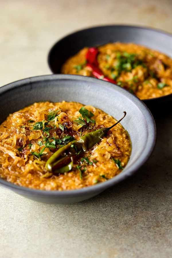 Beaten chicken and rice (Mathrooba)