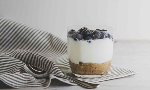 Becky’s ‘perfect 10’ yogurt nut bowl 