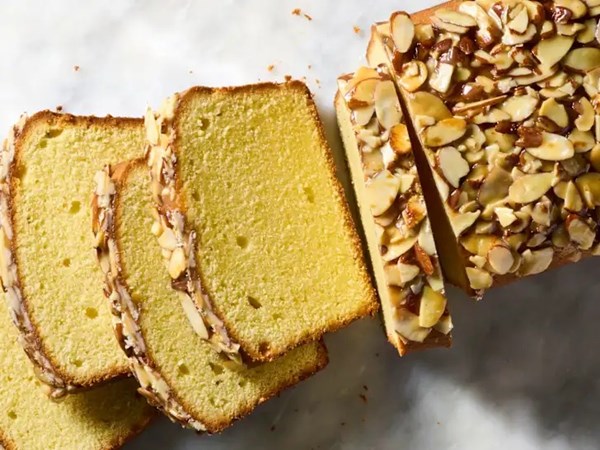 Bee sting pound cake