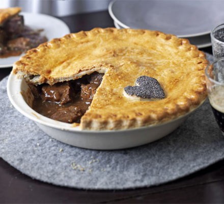 Beef & beer pie