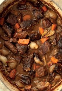 Beef & onion stew (Govedsko meso so kromit)